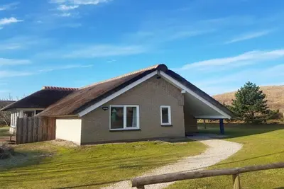 Noorman a comfortable house in the dunes between Nes and Buren near of the beach