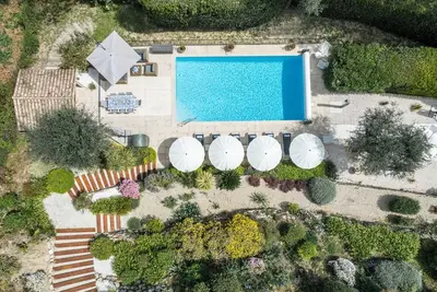 Les Papillons : Beautiful Provencal Villa With Unimpeded Views on Gourdon Valley