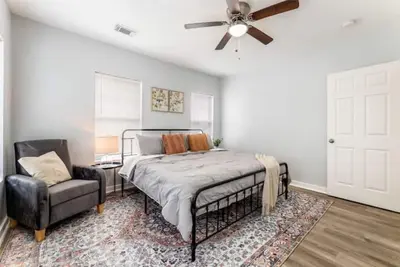 Image de Cozy 2bed 2bath near Med Center