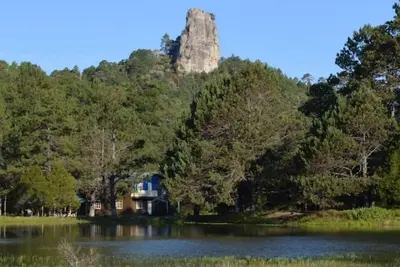 Image de Encantadora Cabaña del Lago @Parque La Pirámide