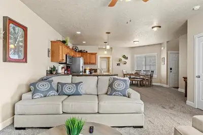 Image de Pool~Garage Games~Pet Friendly~Bbq