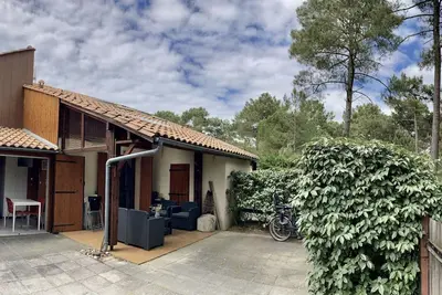 Image de 188 - Maison 6 personnes au cœur de la forêt à Maubuisson