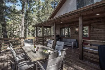 Image de Bearadise - Upper Canyon Gem, Hot Tub, Game Room, Huge deck