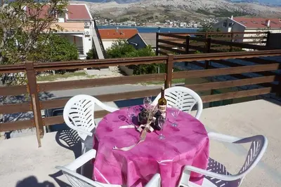 Image de Appartement d'une chambre avec la terrasse et la vue sur le mer Pag (A-21220-c)