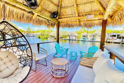 Image de Cozy Waterfront Retreat w/ Private Boat Dock + Tiki