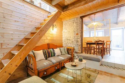 Image de Maison \"Gîte La Muscardine, avec spa\", terrasse privée et Wi-Fi