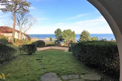 Image de Appartement moderne à Ciboure avec piscine et vue exceptionnelle