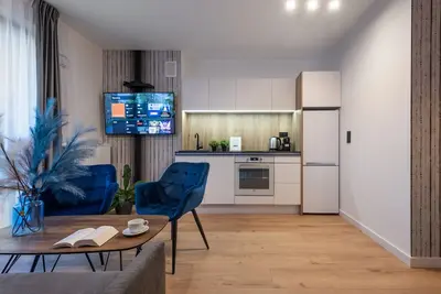 Spacious 3-rooms Apartment on the last floor with 2 bathrooms and 2 balconies.