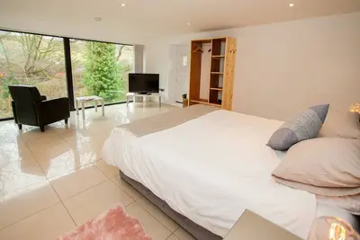 Image de The Heronry, Near Carlisle, Scottish Borders sleeps 2 with hot tub