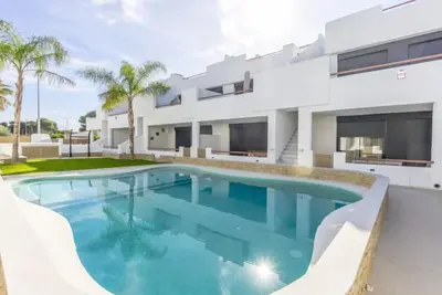 Image de Tropical Beach Penthouse by Interhome