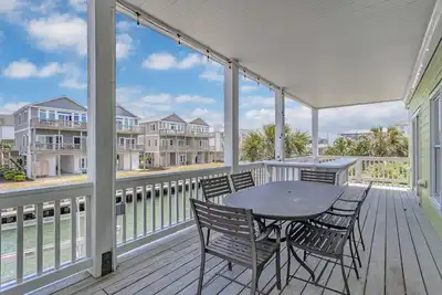 Image de Driftwood | Canal Front, Sound View, Private Dock!