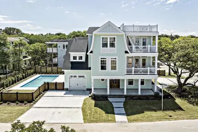 Image de Bayberry House Luxury, Modern, Steps to the Beach