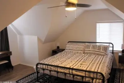 Image de 3-bedroom cabin near sedona and flag with starlink