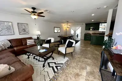 Image de Beachside Bliss Steps from Sand in Tarpon Springs