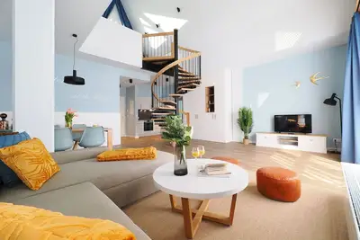Image de Apartment with 1 bedroom, balcony and gallery