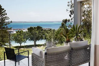 Image de The Waterview, 2 76 Magnus St - complete style, comfort, luxury and spectacular waterviews