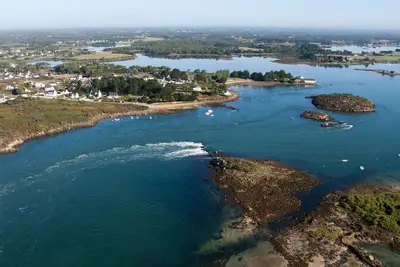 Image de Maison 3 pièces, vue Ria d'Étel, jardin clos, proche mer et plages