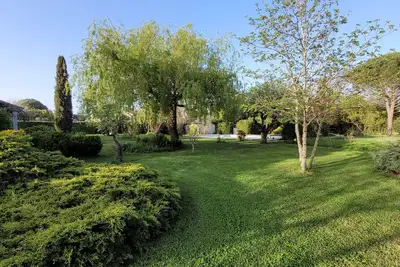 Image de La campagne en centre ville, piscine, grand jardin, calme
