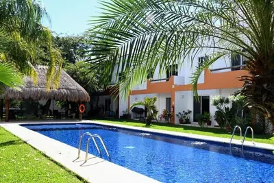 Image de Entire 4 Bedroom Villa close to the beach/ pool