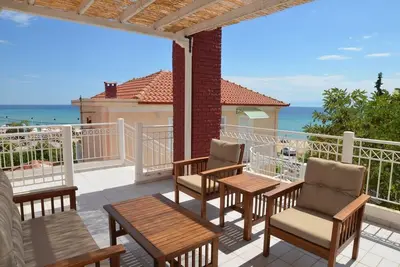 Image de Seafront Holiday Home Iris 8 on a Long Sandy Beach, Geomare 1st Floor