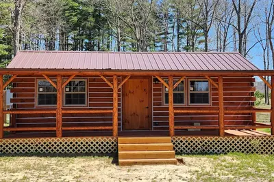 Image de Pine Camping Cabin