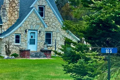 Image de 3br/1. 5ba Woodsy Stone Cottage 1 Hr to Pictured Rocks, Hike Trails On-Property