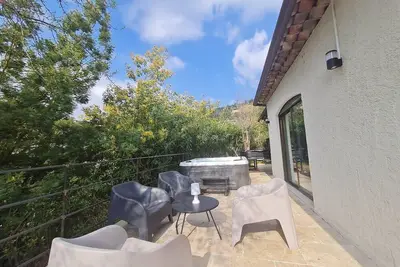 Image de Villa Bella Mimosa sur les hauteurs de Mandelieu La Napouke
