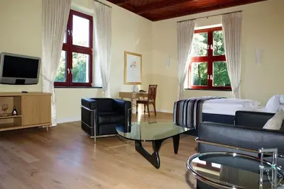 Image de Castle | Large double room up to 2 persons| Stubnitz - Schloss Ranzow - Private hotel, wellness, golf, events,