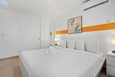 Image de Near Condado Beach | Free Coffee & Snacks