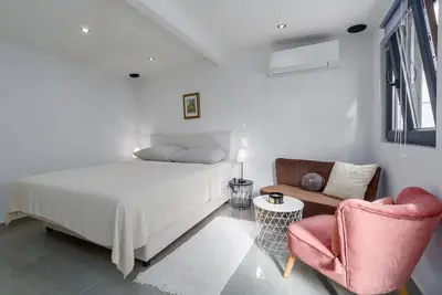 Image de Charming Studio Marie with Bbq and terrace, parking