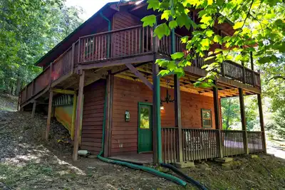 Image de The Bear Lodge-Fire pit-Fireplace