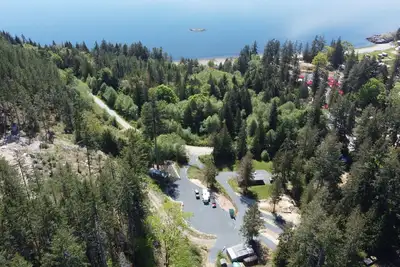 Image de Steps from the Beach Off-grid Campsite - Site 1