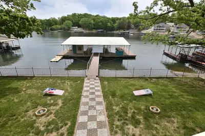 Image de House on the Water-Private Dock! Huge swimming cove! Sleeps 9