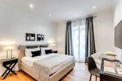 Image de Charming Comfy Flat by the Vatican Cir: 058091 - Alt - 08994