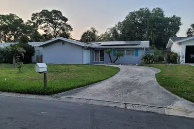 Image de Cheerful and cozy 3 bedroom 1 bath close to beach