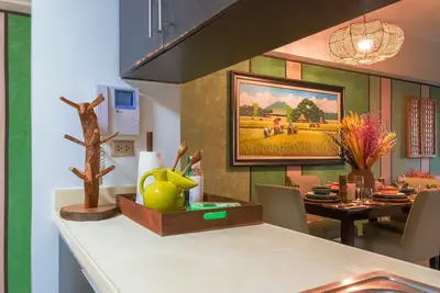 Image de Maria Clara - Kalaw Ave · Filipino Themed Luxury 2br W\/Free Airport Pickup