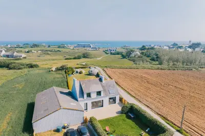 Image de Propriété récemment rénovée à 200 mètres des plus belles plages du Finistère