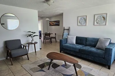 Image de Cozy Bayshore Gardens 3 Bedrooms house close to Img Academy