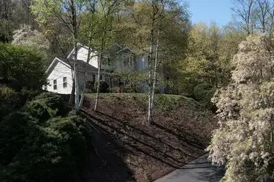 Image de Pottsville Mountain Home near Yuengling Brewery