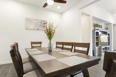 Image de Home in Litchfield Park W/ Pool!