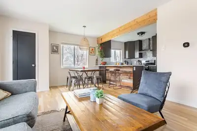 Modern 3 bed/2 bath in Park Hill