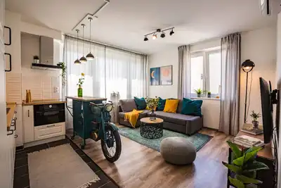 Image de Central stylish design apartment, Ac & parking