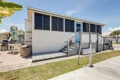 Image de Pool + Hot Tub Access: Home in Jensen Beach!