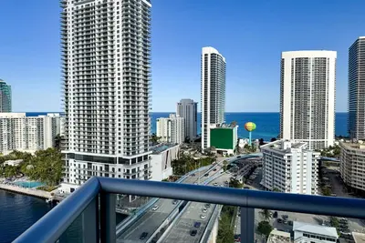 Image de Beautiful 3bdrs apt at BeachWalk with great view