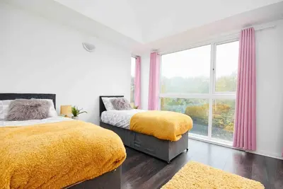 Image de DelleHomes remarkable 4-Bed House in Manchester