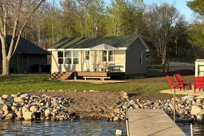 Image de Long Lake Sunset Cottage