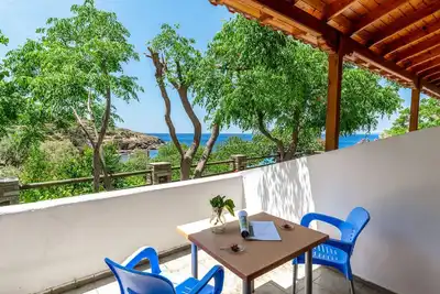 Maison de vacances 'Seaview Mastrozane Studio 10 Andros' avec vue sur la mer, Wi-Fi et climatisation