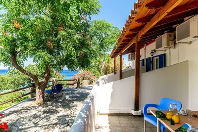 Maison de vacances 'Seaview Mastrozanne Studio 9 Andros' avec vue sur la mer, Wi-Fi et climatisation