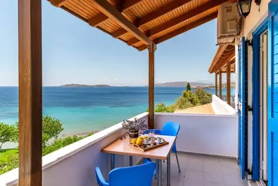Maison de vacances 'Seaview Mastrozane Studio 3 Andros' avec vue sur la mer, Wi-Fi et climatisation