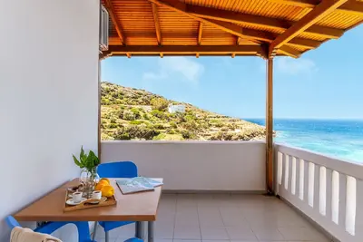 Maison de vacances 'Seaview Mastrozanne Studio 1 Andros' avec vue sur la mer, Wi-Fi et climatisation
